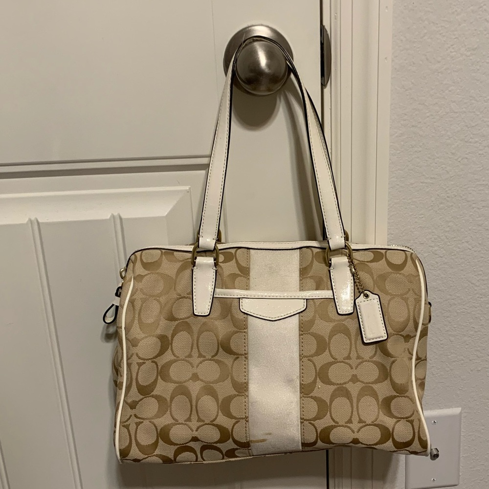 Cream/tan Coach purse